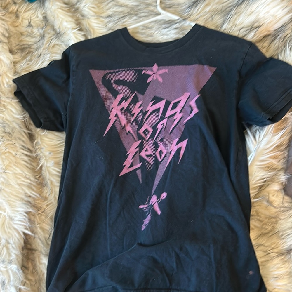 Small limited edition, barking irons for the kings of Leon 100% cotton